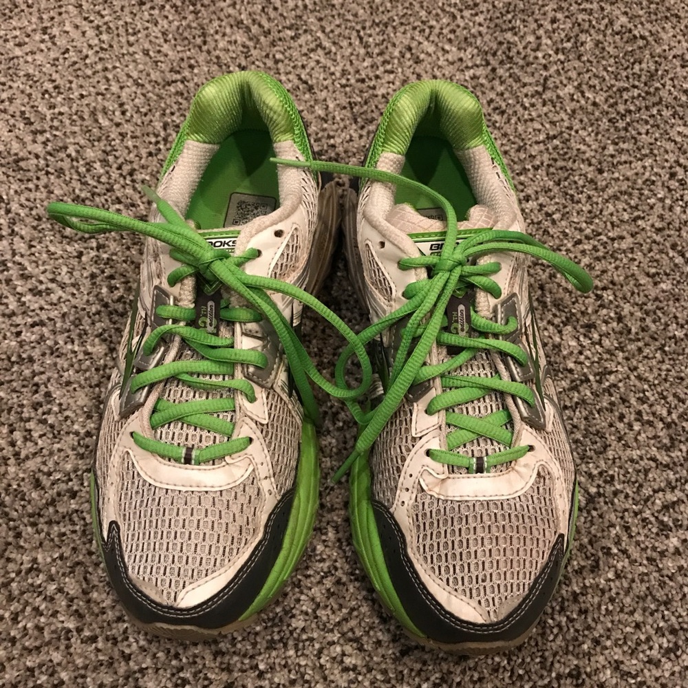Brooks women’s running shoes